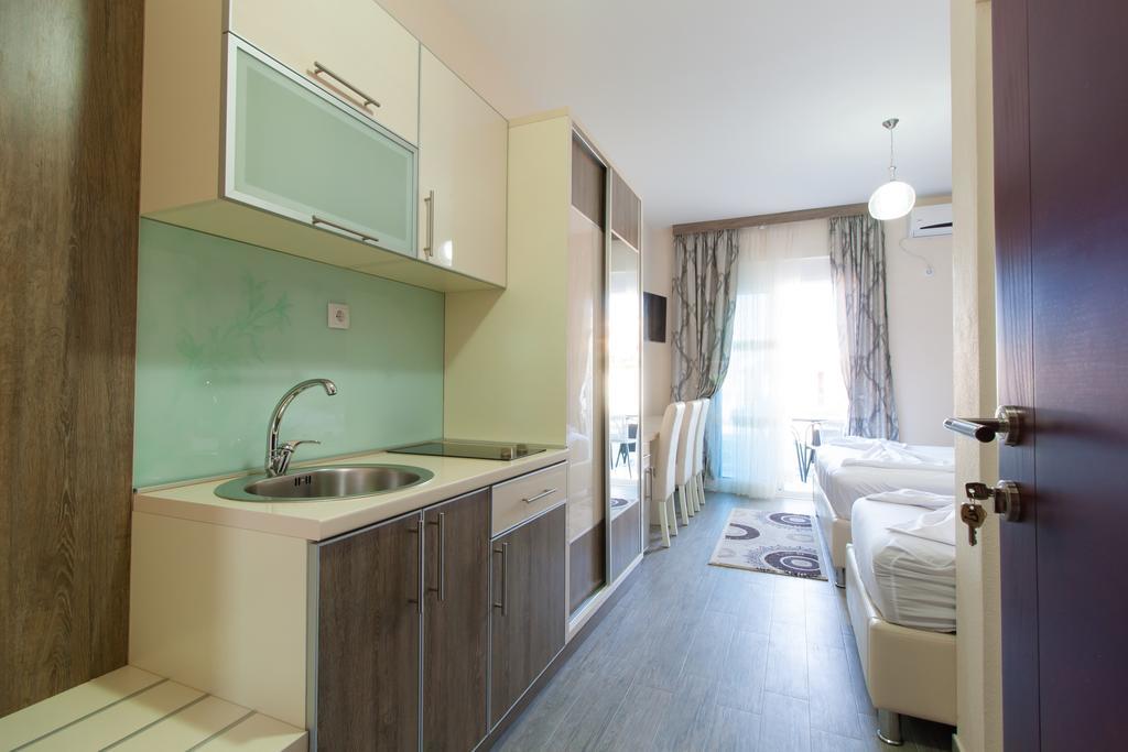 A3 Apartments Ulcinj Bagian luar foto