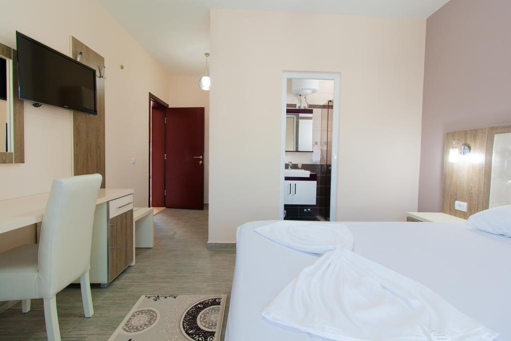 A3 Apartments Ulcinj Bagian luar foto
