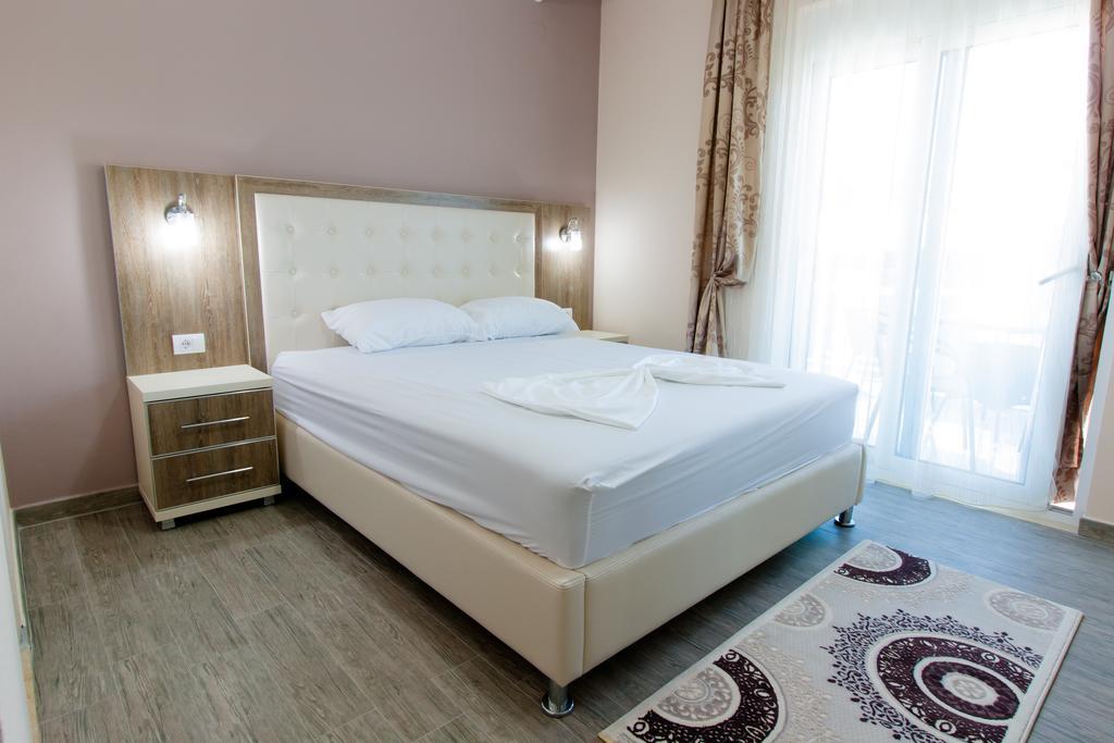 A3 Apartments Ulcinj Bagian luar foto